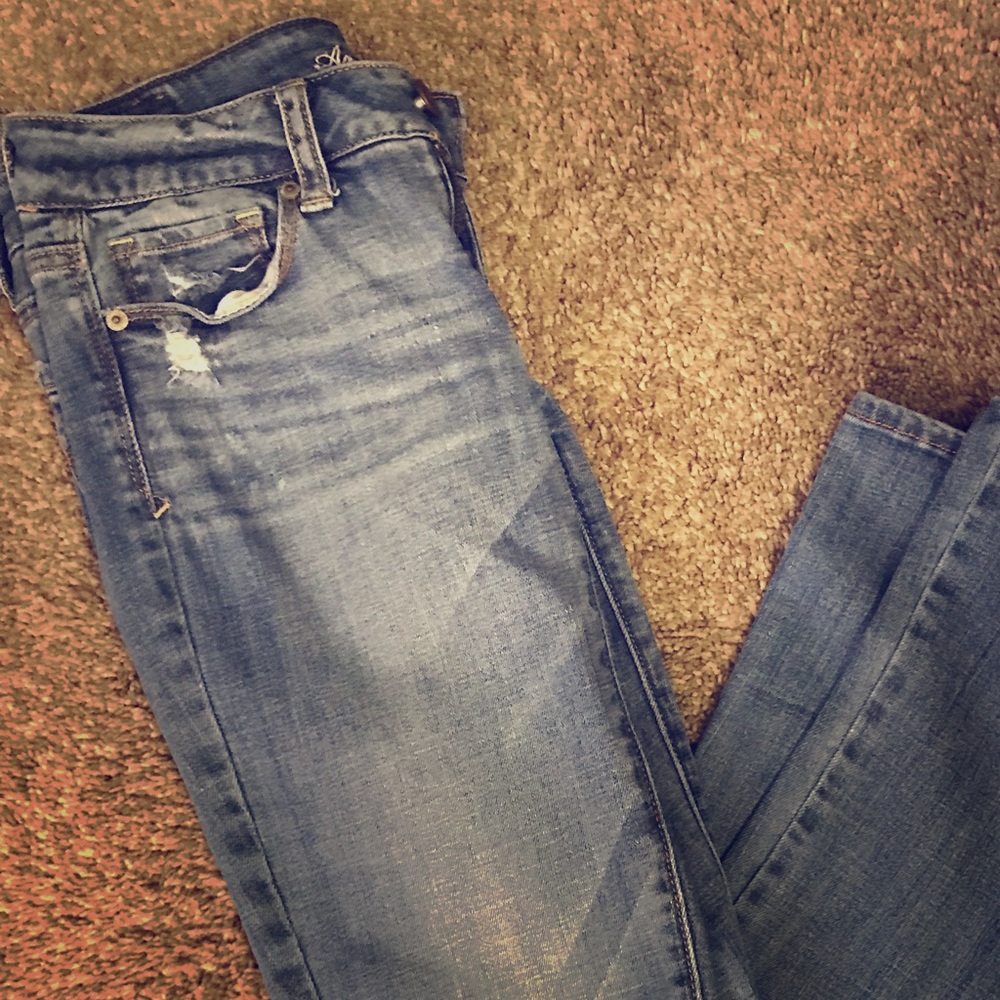 American Eagle skinny kick jeans